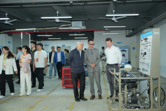 深圳風向標教育資源股份有限公司